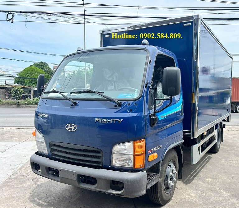 giá xe thùng kín hyundai